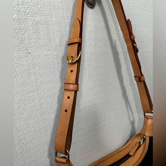 Dooney & Bourke Black Leather Large Shoulder Bag - Picture 9 of 13